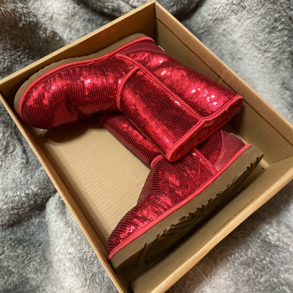 RED SEQUINS UGGS